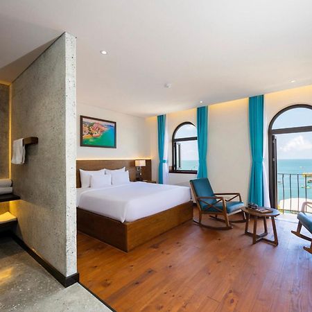 Roma Hotel Phu Quoc - Free Airport Shuttle & Sunset Town Tour エクステリア 写真