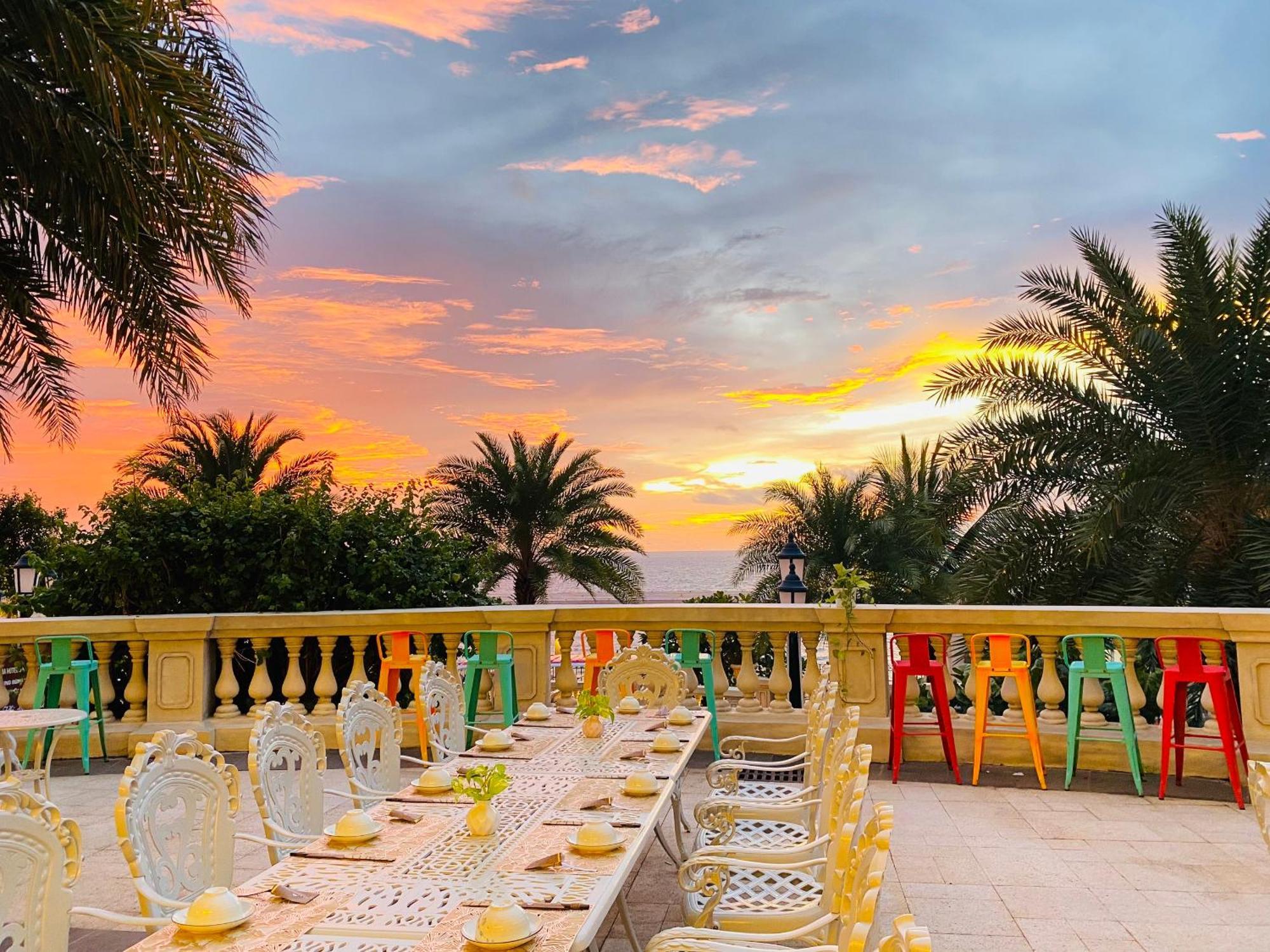 Roma Hotel Phu Quoc - Free Airport Shuttle & Sunset Town Tour エクステリア 写真