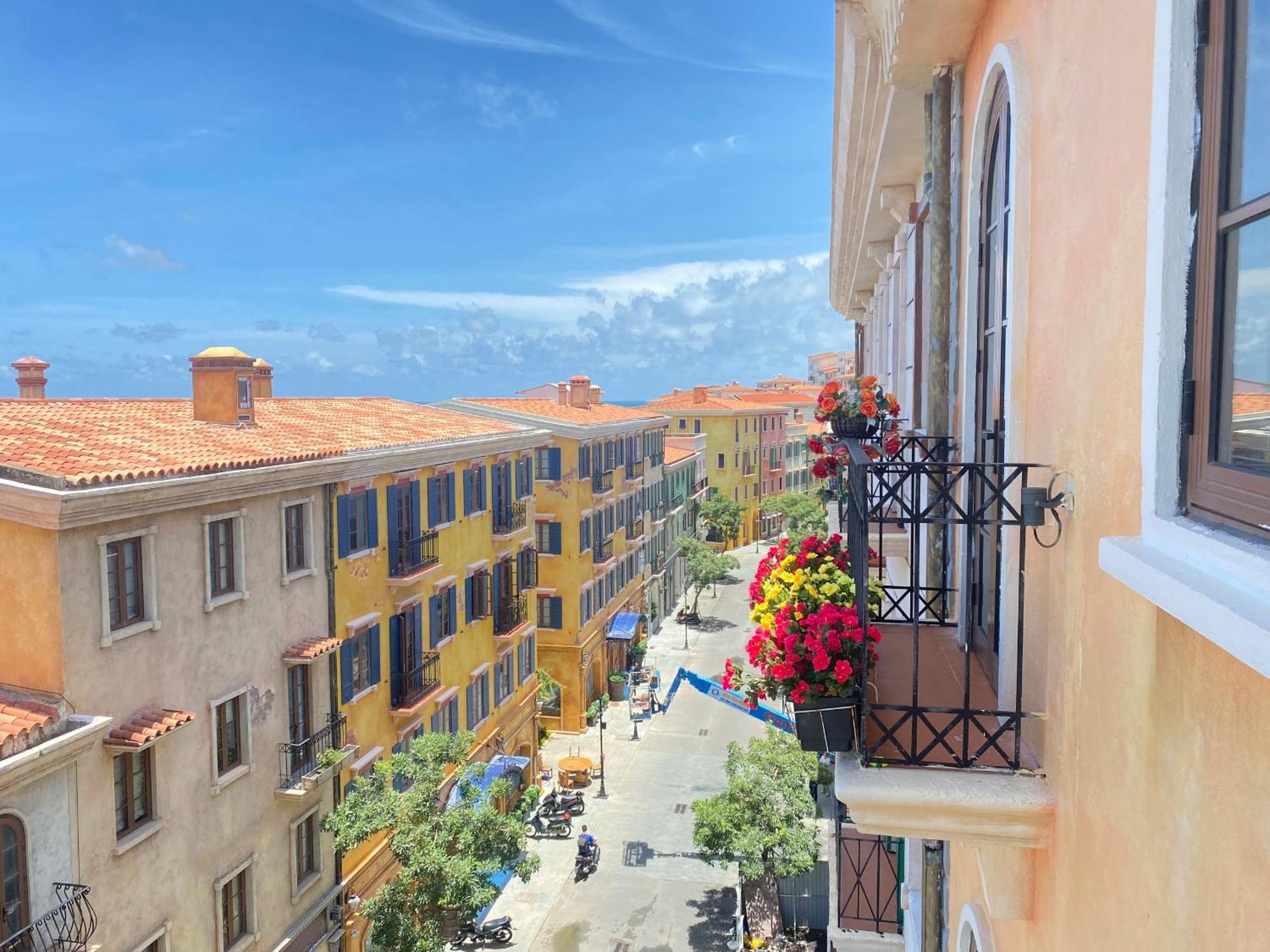 Roma Hotel Phu Quoc - Free Airport Shuttle & Sunset Town Tour エクステリア 写真