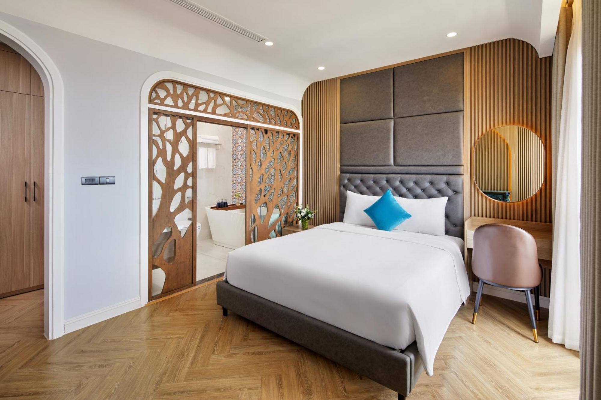 Roma Hotel Phu Quoc - Free Airport Shuttle & Sunset Town Tour エクステリア 写真