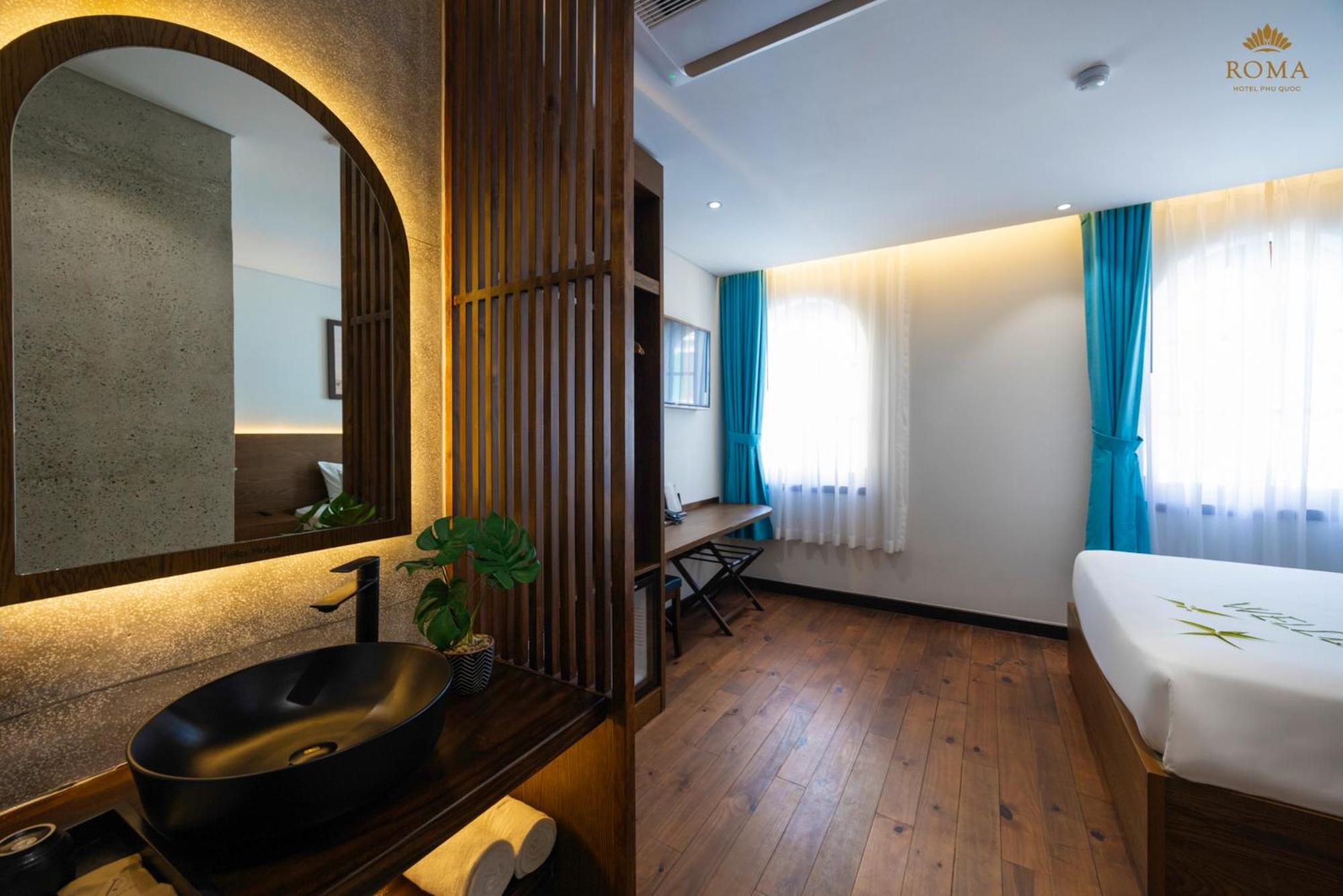 Roma Hotel Phu Quoc - Free Airport Shuttle & Sunset Town Tour エクステリア 写真