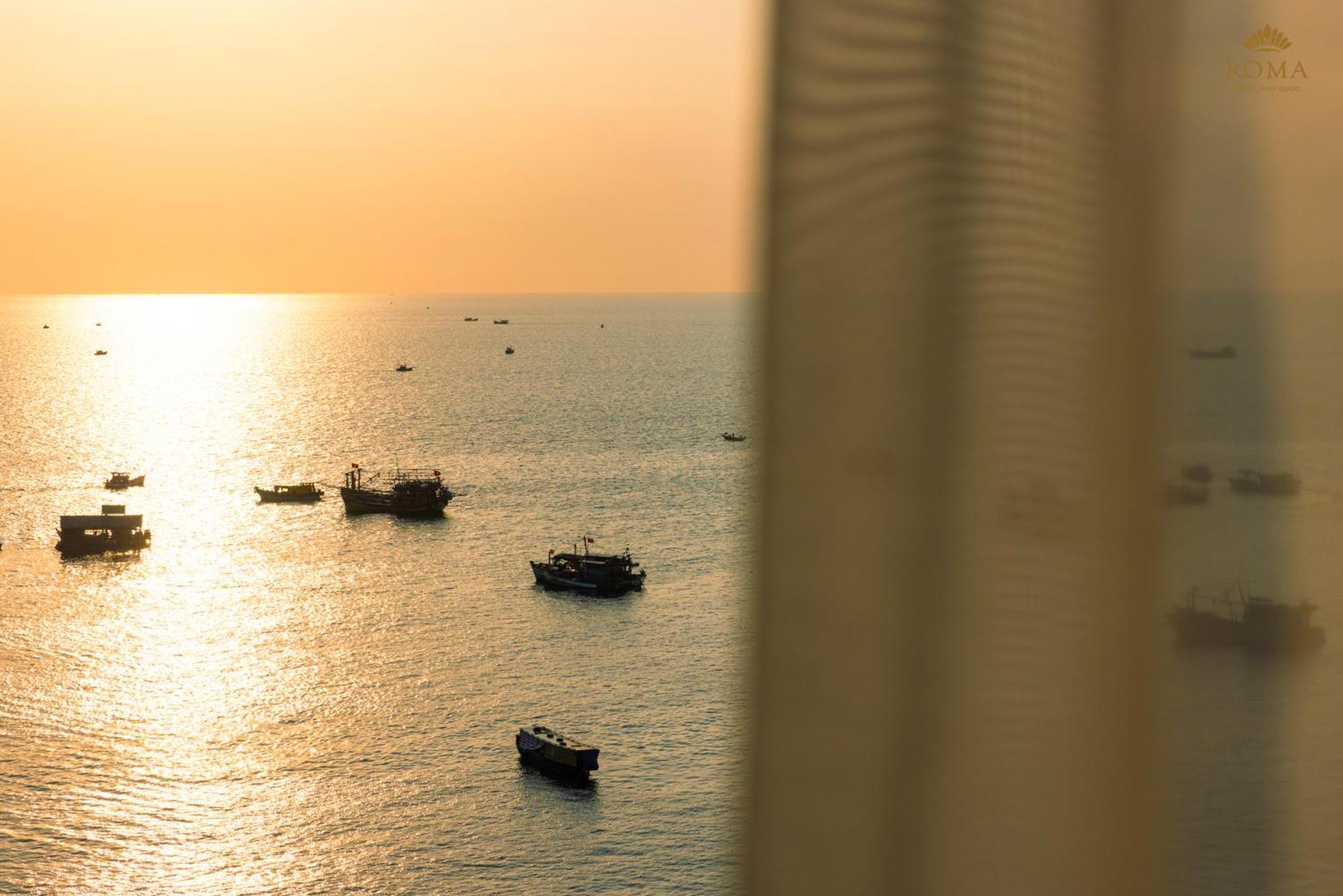 Roma Hotel Phu Quoc - Free Airport Shuttle & Sunset Town Tour エクステリア 写真