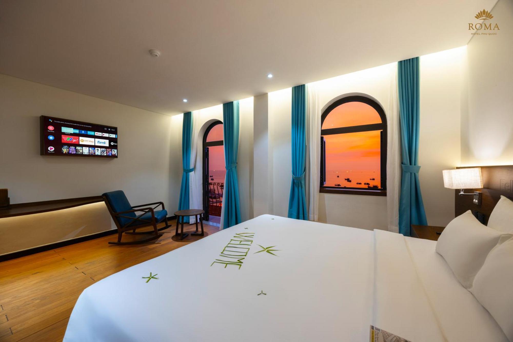 Roma Hotel Phu Quoc - Free Airport Shuttle & Sunset Town Tour エクステリア 写真