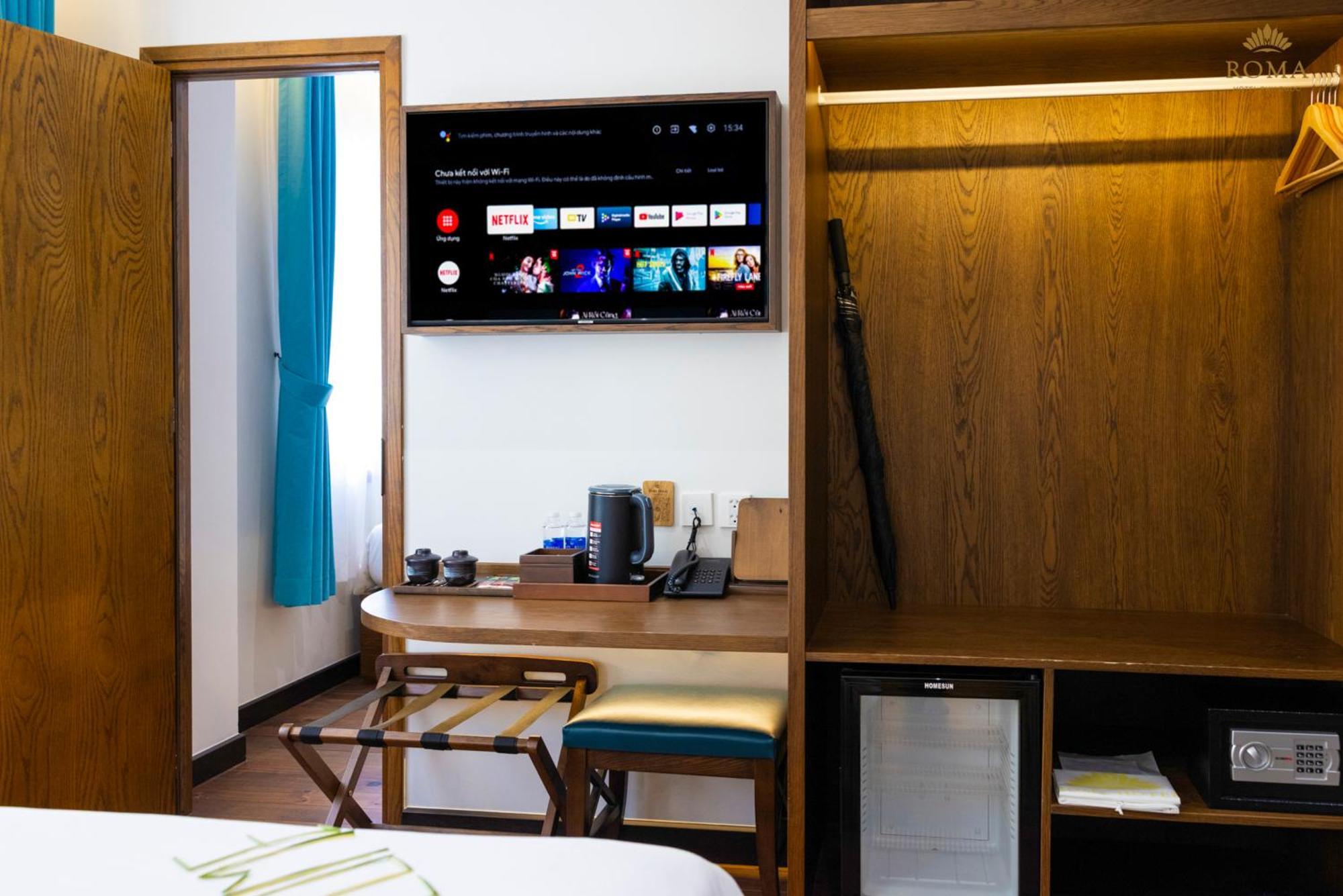 Roma Hotel Phu Quoc - Free Airport Shuttle & Sunset Town Tour エクステリア 写真